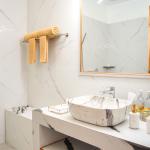 Pearl Art Room (Adult Only)