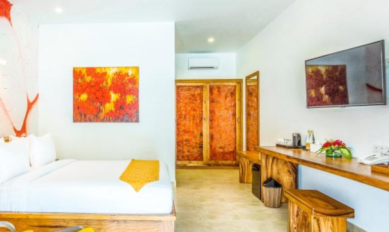 Deluxe Pool View (Adult Only)