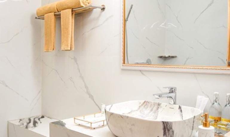 Pearl Art Room (Adult Only)